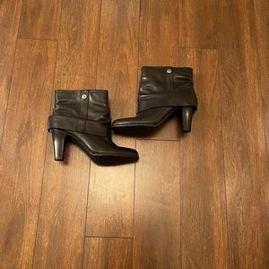 Short, black fold-down boots